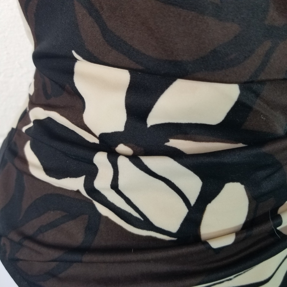 Miraclesuit Finnegan foral slimming one piece swimsuit - Picture 9 of 9